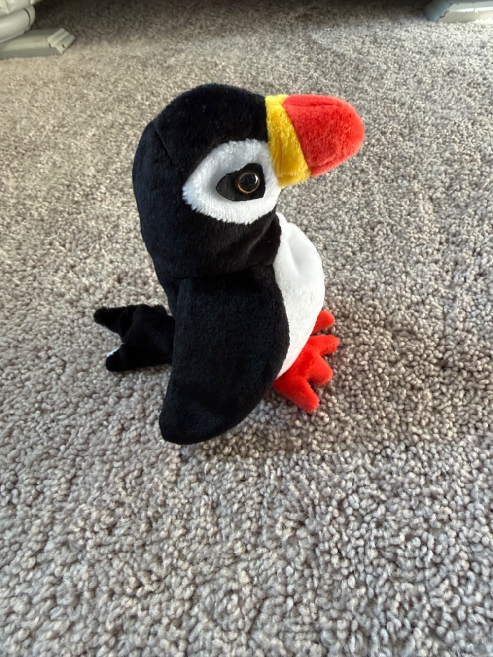 RARE Ty Beanie Baby "Puffer" the Puffin, a plush collectible toy